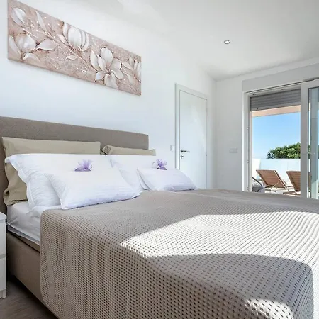 Tatil Evi House With A Swimming Pool Hvar - 22428 *